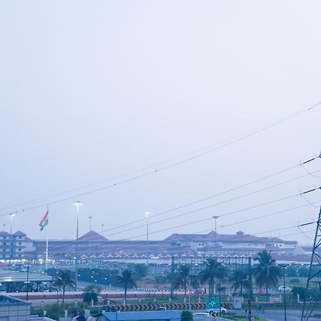 Hotel Fly View Airport Residency Nedumbassery Esterno foto