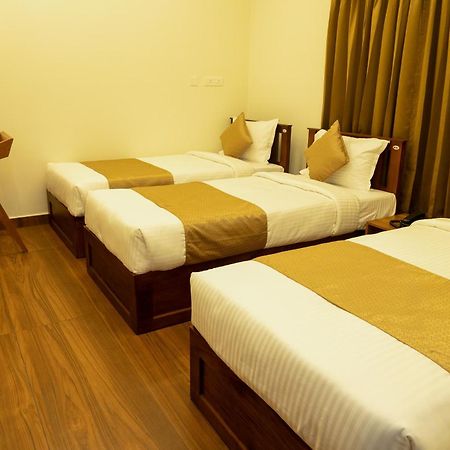 Hotel Fly View Airport Residency Nedumbassery Esterno foto