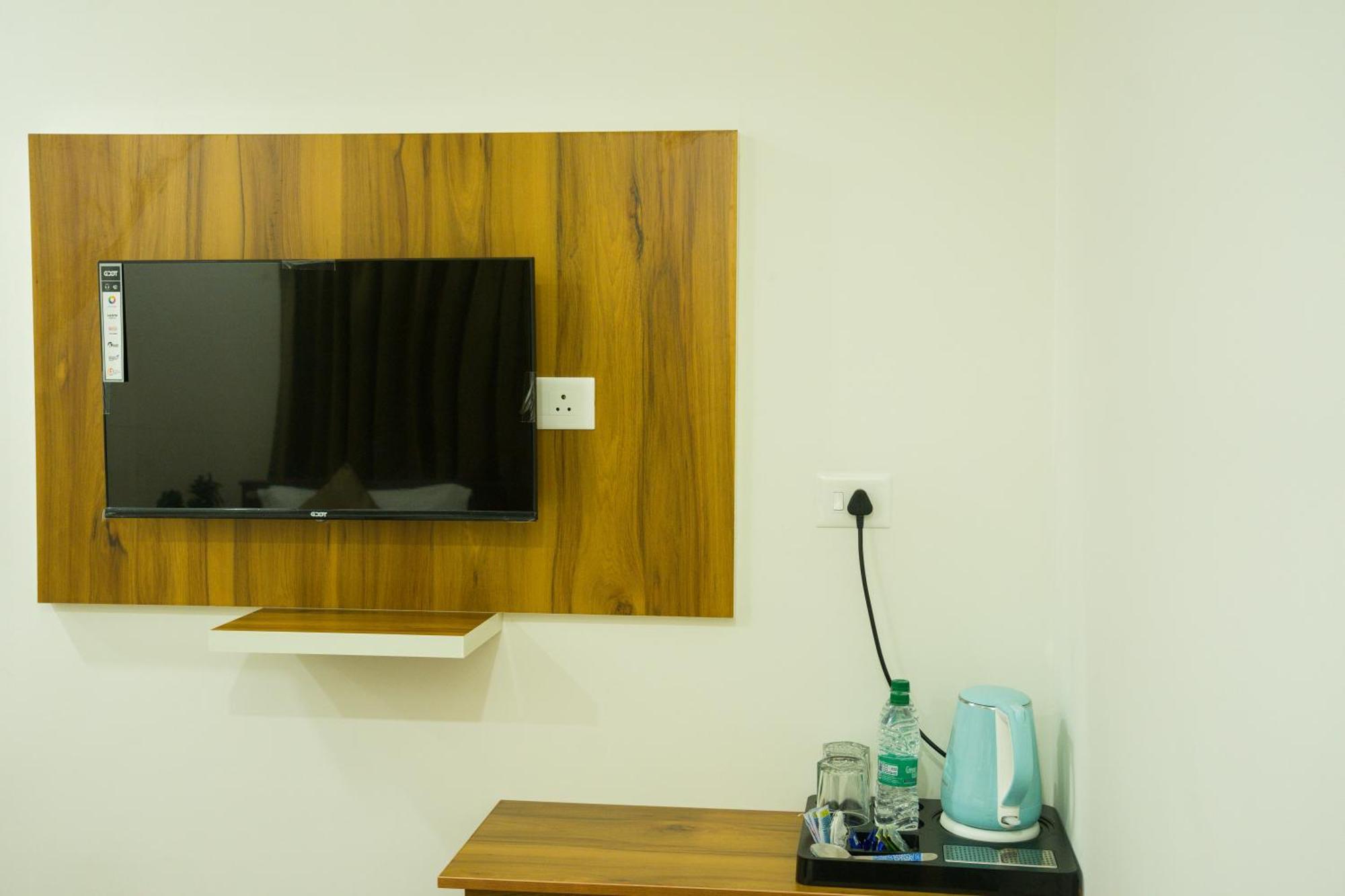 Hotel Fly View Airport Residency Nedumbassery Esterno foto
