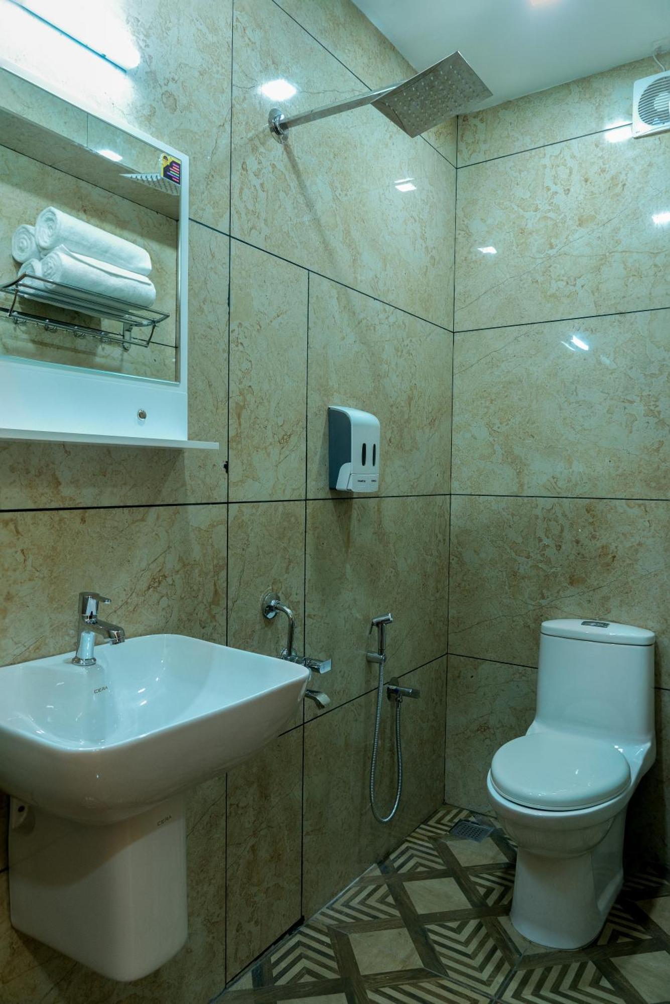 Hotel Fly View Airport Residency Nedumbassery Esterno foto