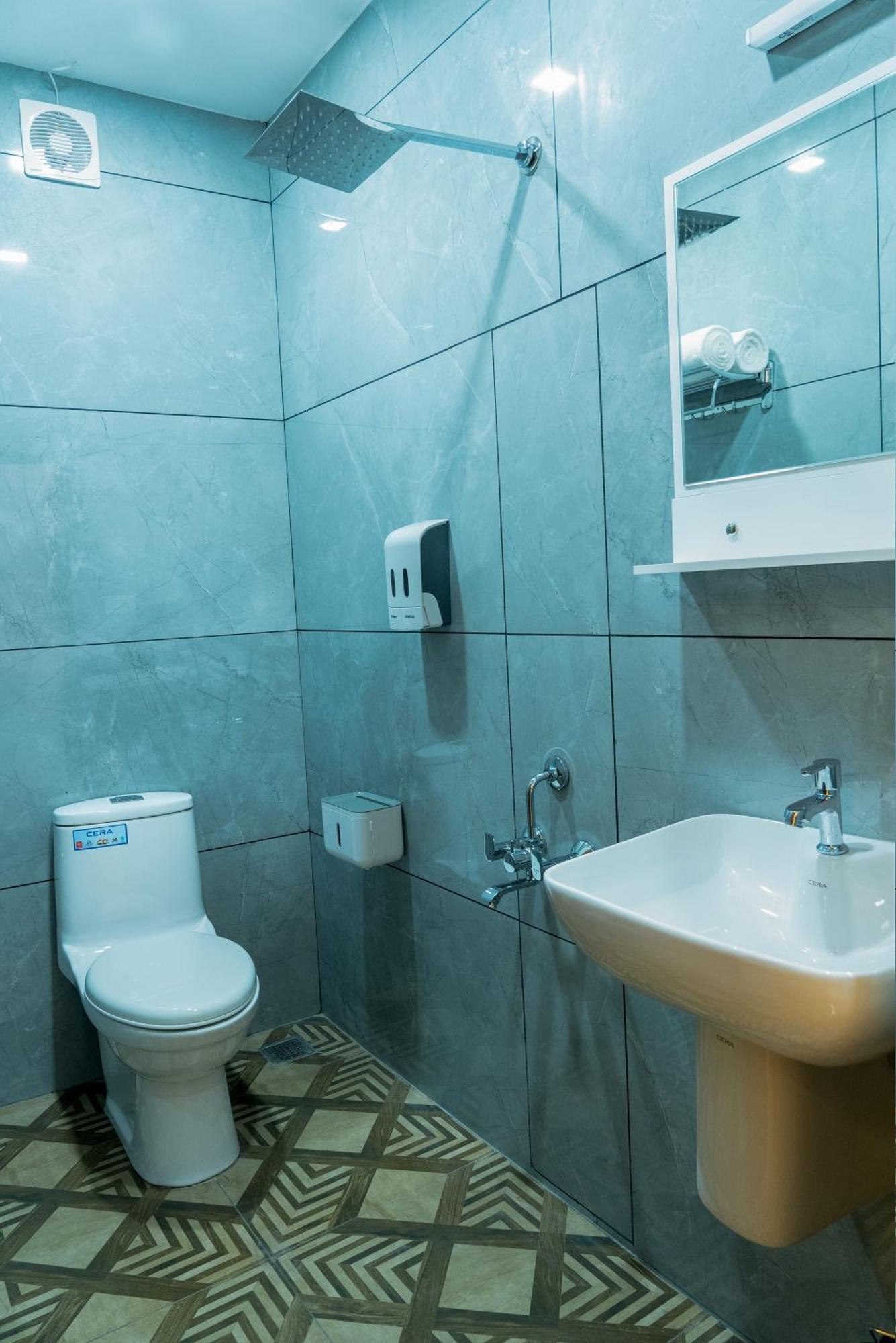 Hotel Fly View Airport Residency Nedumbassery Esterno foto