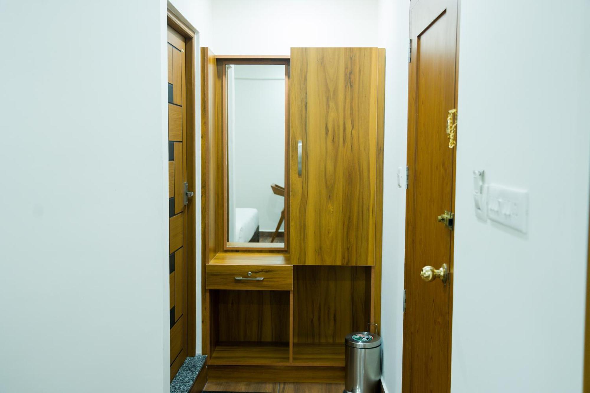 Hotel Fly View Airport Residency Nedumbassery Esterno foto